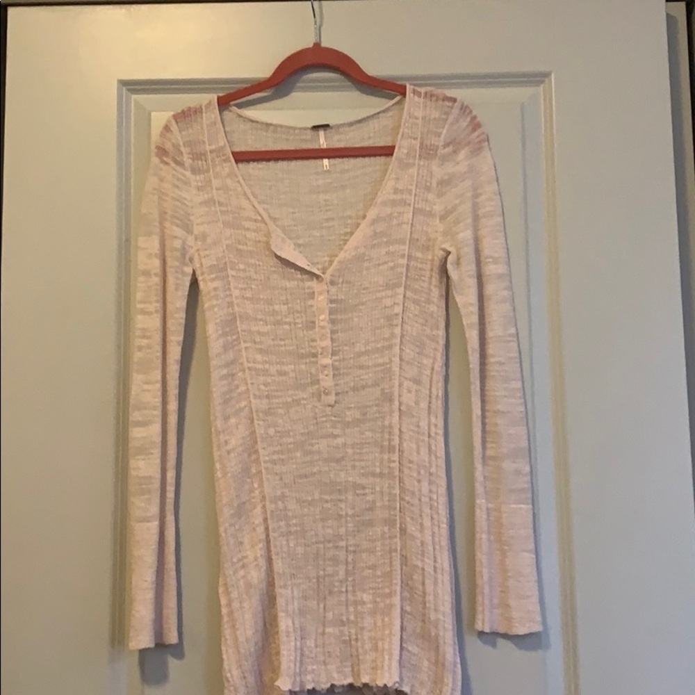 FREE PEOPLE super soft pink sweater NEVER WORN
